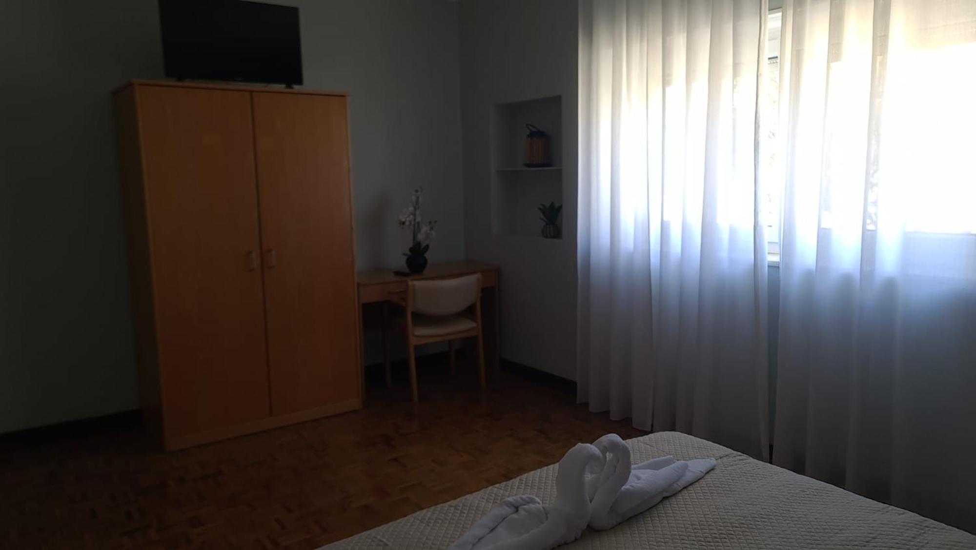 Hostel Jardins De Sao Luis Setubal Bagian luar foto