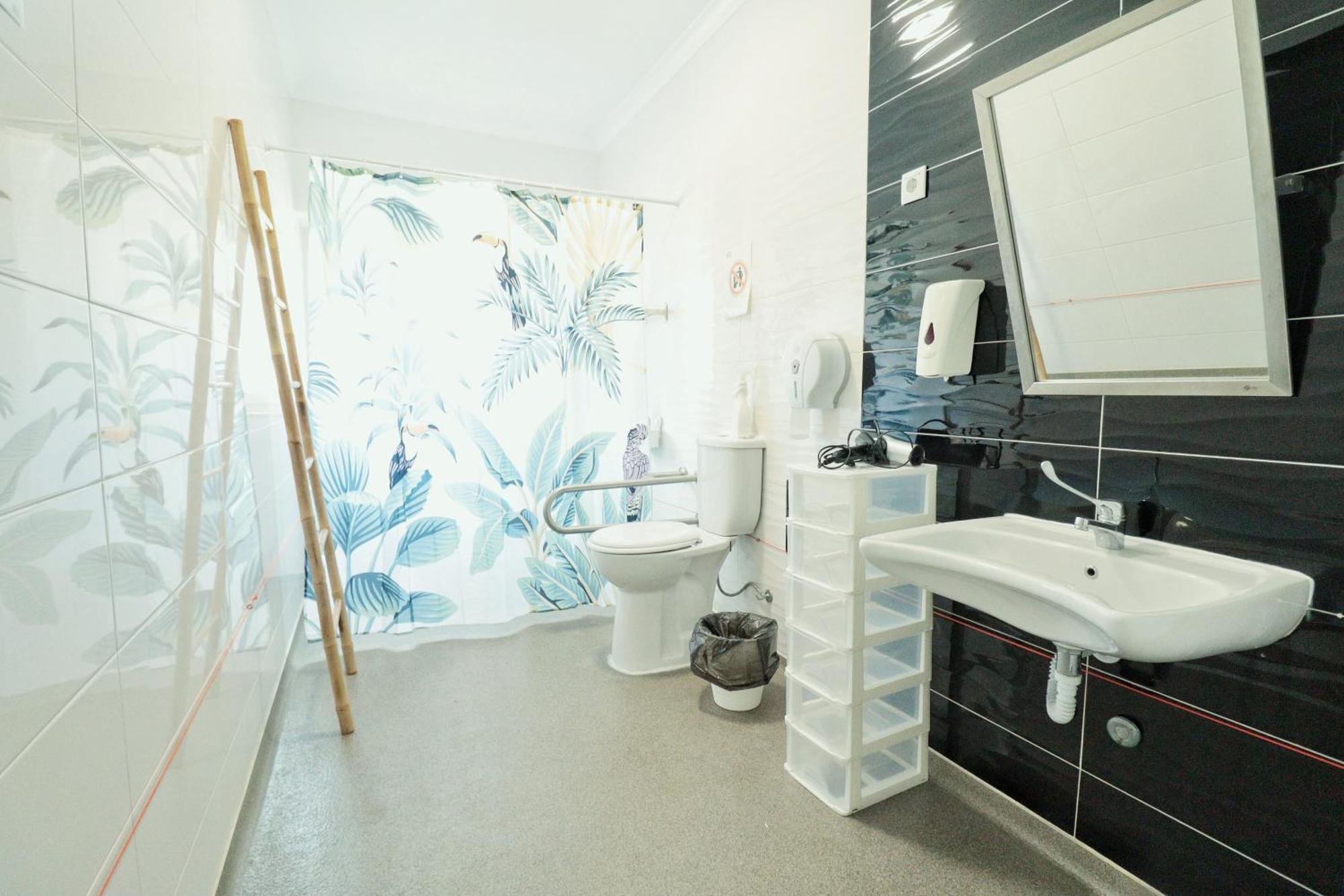 Hostel Jardins De Sao Luis Setubal Bagian luar foto